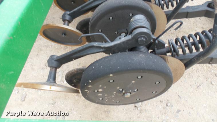 image for item DC2362 2014 John Deere 1890 air seeder