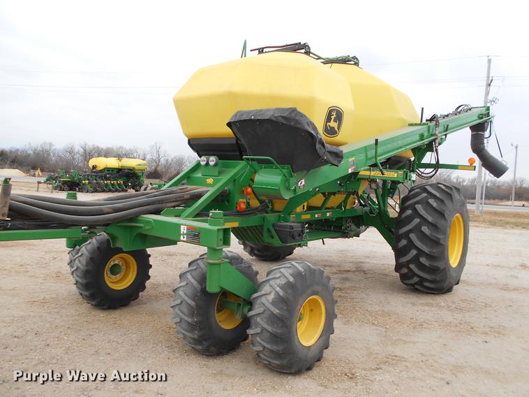 image for item DC2362 2014 John Deere 1890 air seeder