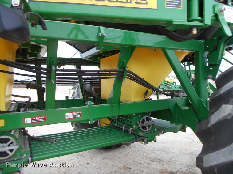 image for item DC2362 2014 John Deere 1890 air seeder