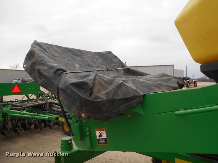 image for item DC2362 2014 John Deere 1890 air seeder