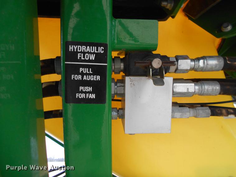 image for item DC2362 2014 John Deere 1890 air seeder