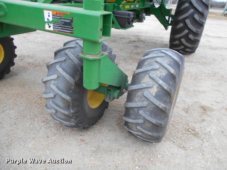image for item DC2362 2014 John Deere 1890 air seeder