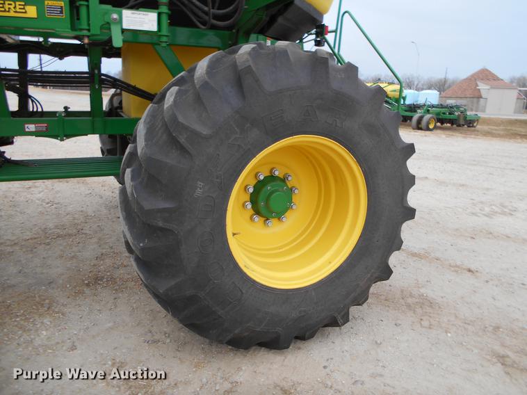 image for item DC2362 2014 John Deere 1890 air seeder