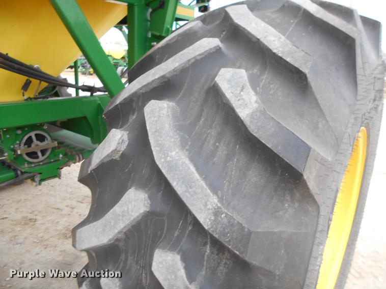 image for item DC2362 2014 John Deere 1890 air seeder