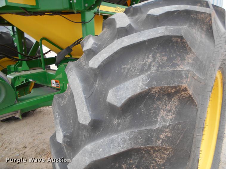 image for item DC2362 2014 John Deere 1890 air seeder