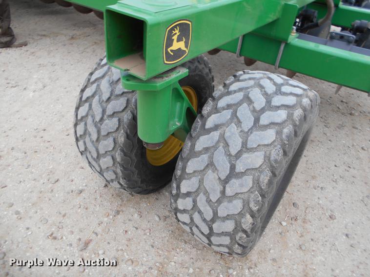 image for item DC2362 2014 John Deere 1890 air seeder