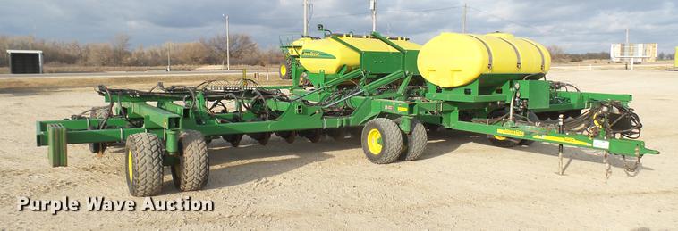 image for item DC2363 2011 John Deere 1990 CCS air seeder
