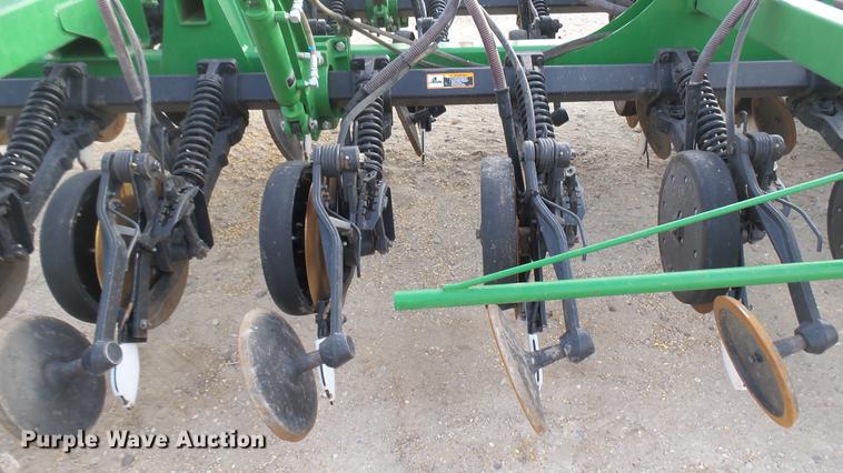 image for item DC2363 2011 John Deere 1990 CCS air seeder