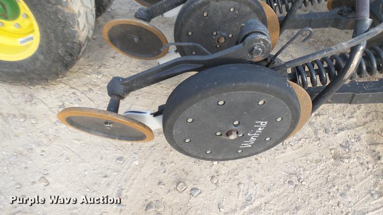 image for item DC2363 2011 John Deere 1990 CCS air seeder