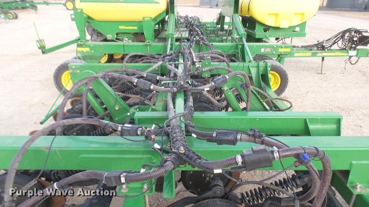 image for item DC2363 2011 John Deere 1990 CCS air seeder