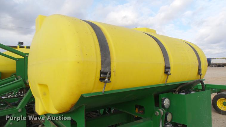 image for item DC2363 2011 John Deere 1990 CCS air seeder