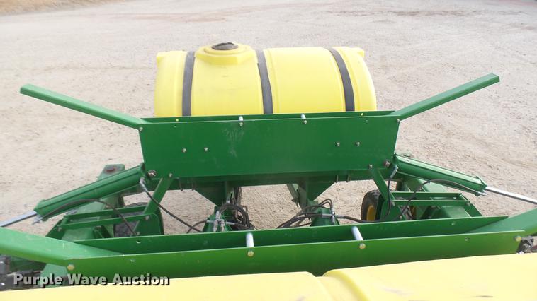 image for item DC2363 2011 John Deere 1990 CCS air seeder