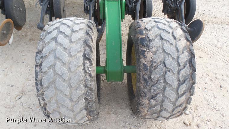 image for item DC2363 2011 John Deere 1990 CCS air seeder