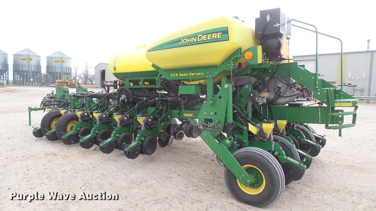 image for item DC2364 2011 John Deere 1770NT no-till planter