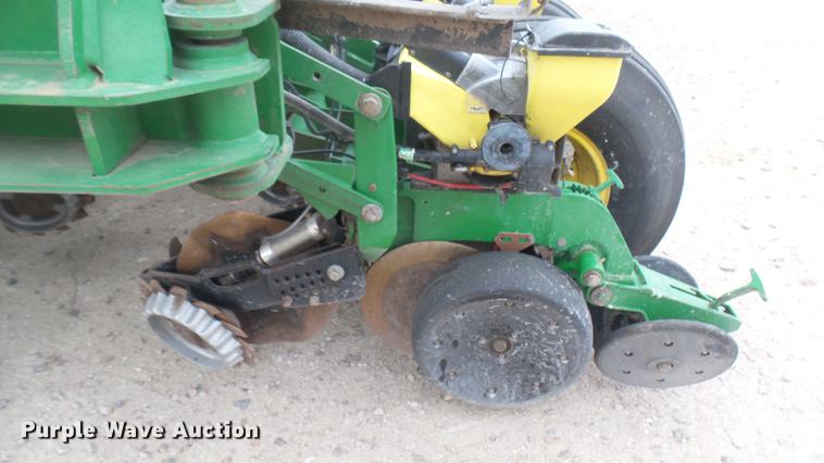 image for item DC2364 2011 John Deere 1770NT no-till planter