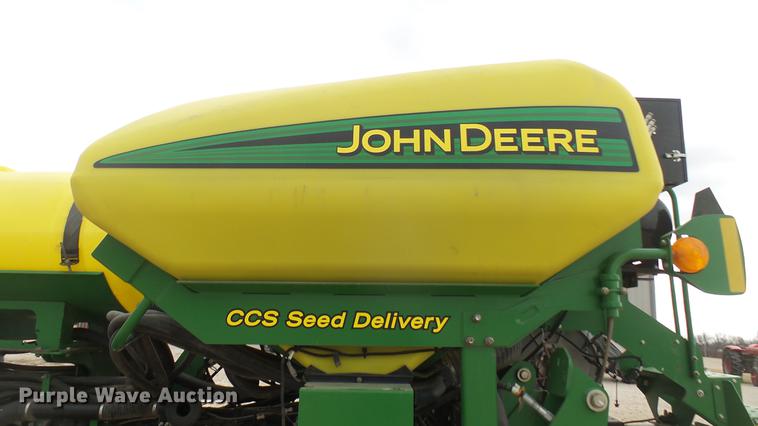 image for item DC2364 2011 John Deere 1770NT no-till planter