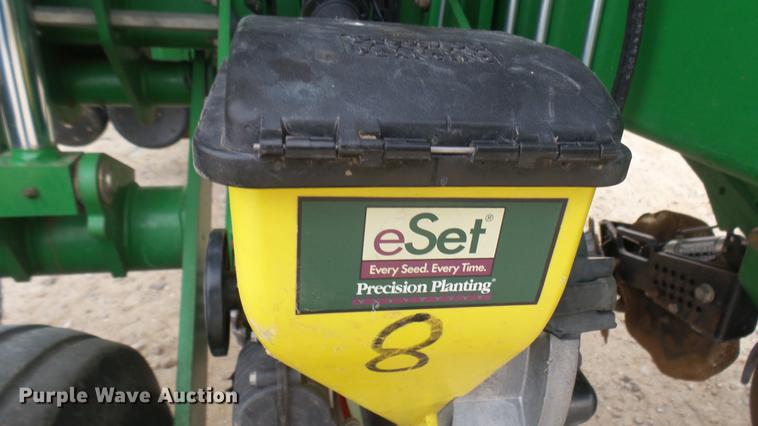 image for item DC2364 2011 John Deere 1770NT no-till planter