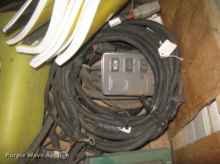 image for item DC2364 2011 John Deere 1770NT no-till planter