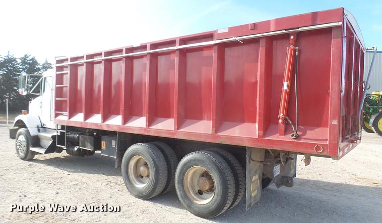 image for item DC2365 1990 Kenworth T450 grain truck