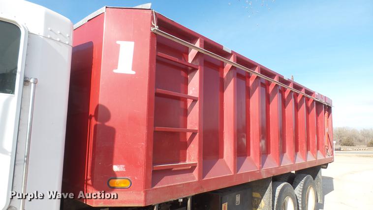 image for item DC2365 1990 Kenworth T450 grain truck