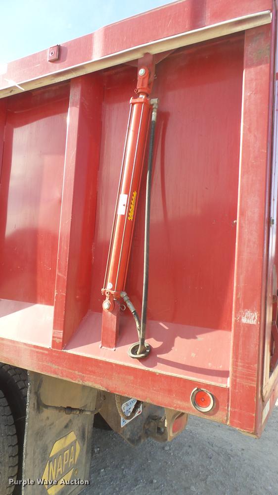 image for item DC2365 1990 Kenworth T450 grain truck