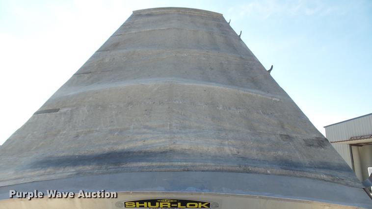 image for item DC2365 1990 Kenworth T450 grain truck