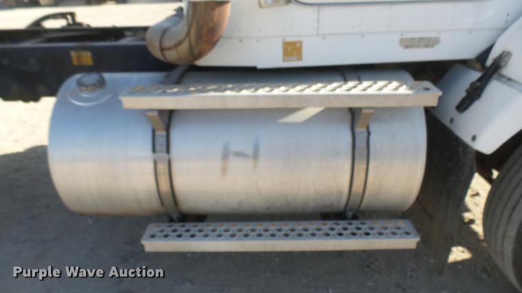 image for item DC2365 1990 Kenworth T450 grain truck