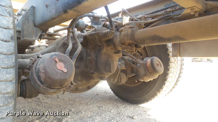 image for item DC2365 1990 Kenworth T450 grain truck