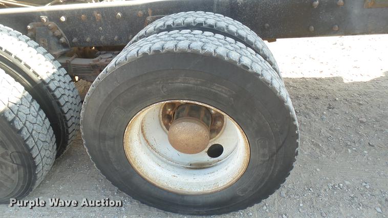 image for item DC2365 1990 Kenworth T450 grain truck