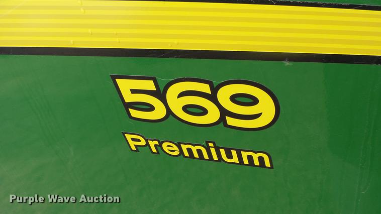 image for item DC2367 2013 John Deere 569 Premium round baler