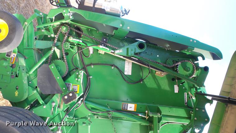 image for item DC2367 2013 John Deere 569 Premium round baler