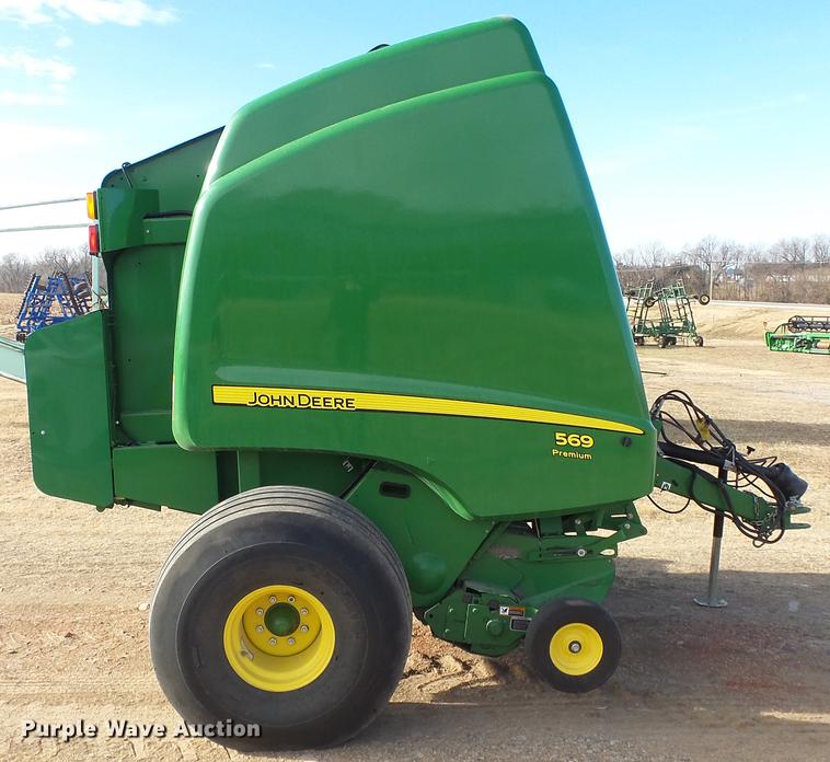 image for item DC2368 2013 John Deere 569 Premium round baler