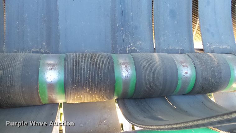 image for item DC2368 2013 John Deere 569 Premium round baler