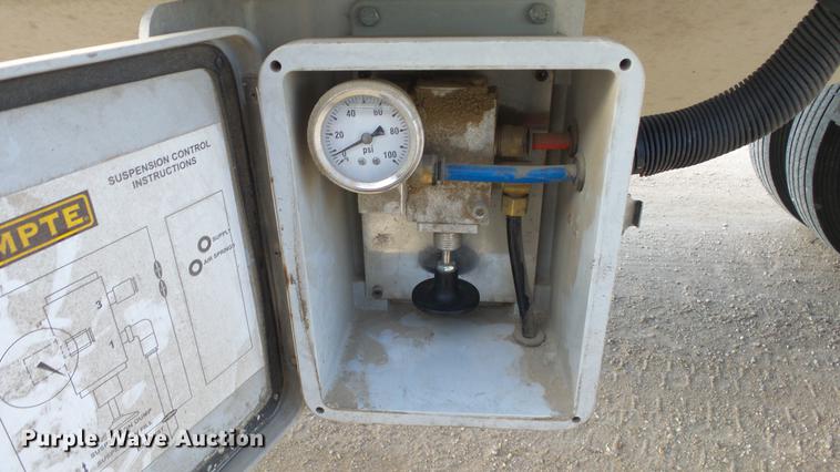 image for item DC2370 2015 Timpte double hopper bottom grain trailer