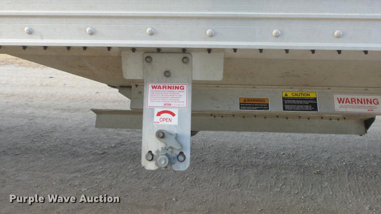 image for item DC2370 2015 Timpte double hopper bottom grain trailer