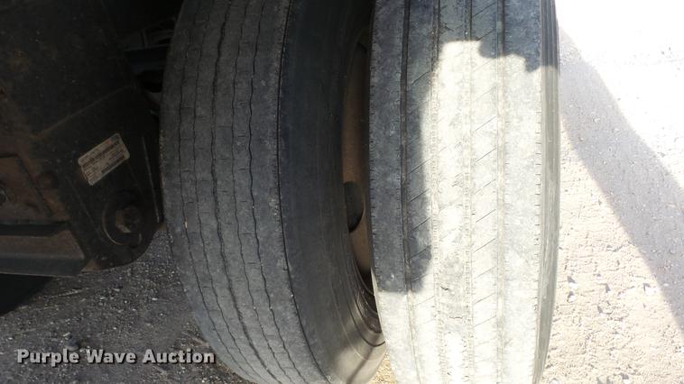 image for item DC2370 2015 Timpte double hopper bottom grain trailer