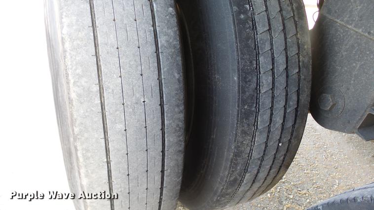 image for item DC2370 2015 Timpte double hopper bottom grain trailer