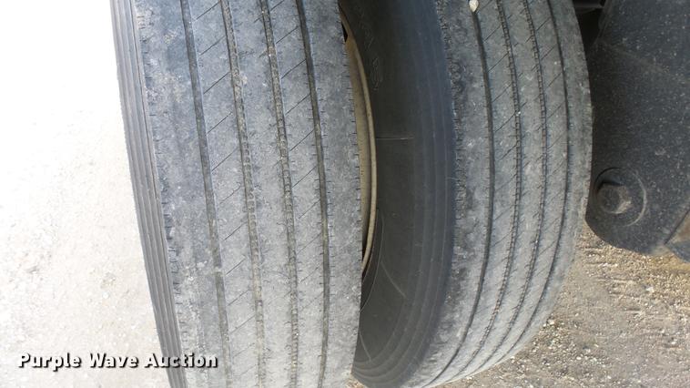 image for item DC2370 2015 Timpte double hopper bottom grain trailer