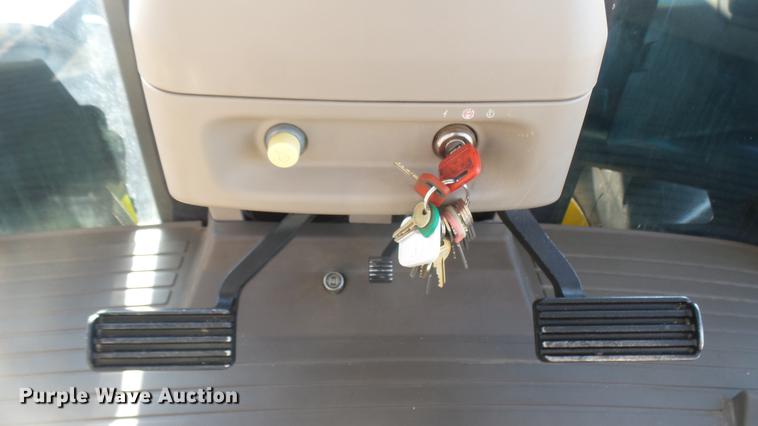 image for item DC2372 2013 John Deere 9360R 4WD tractor