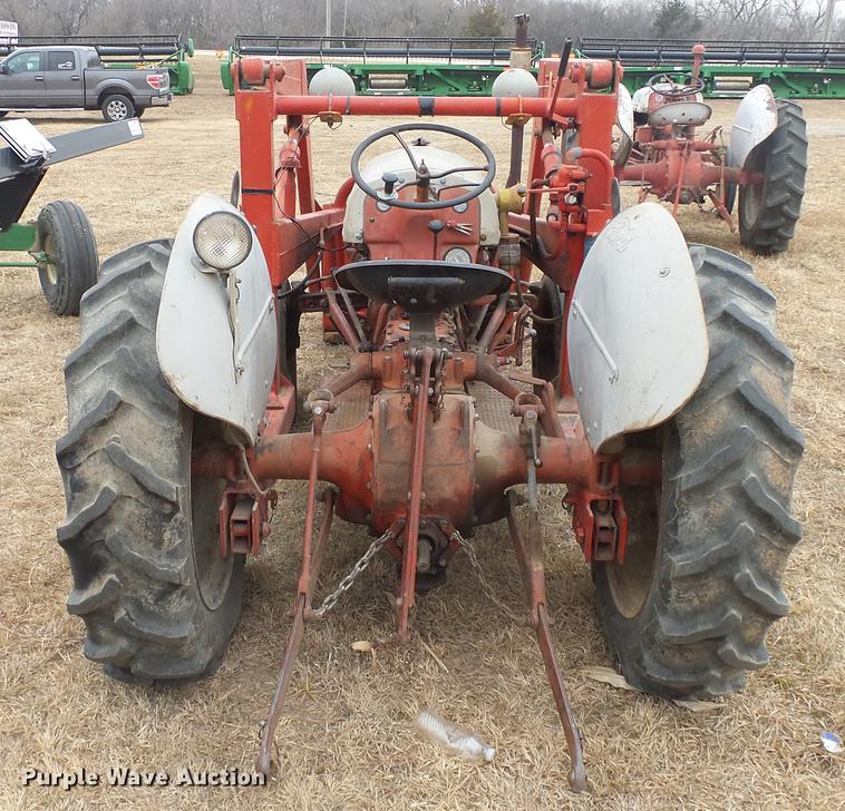 image for item DC2375 Ford tractor