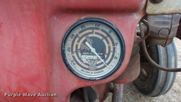 image for item DC2375 Ford tractor