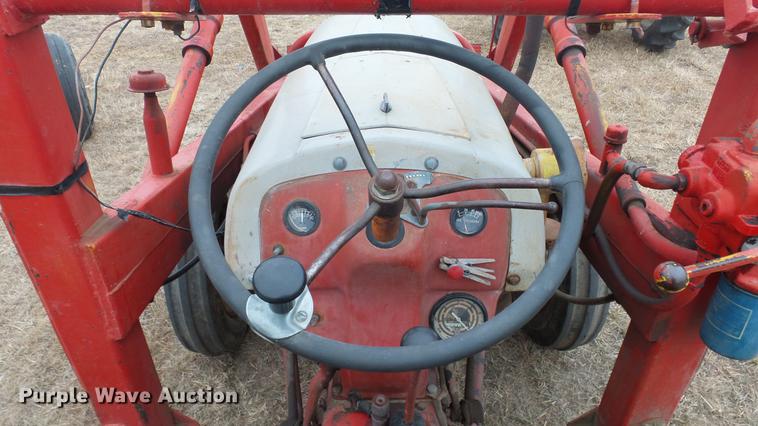 image for item DC2375 Ford tractor