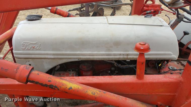 image for item DC2375 Ford tractor