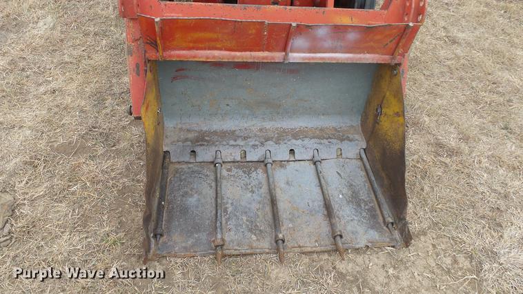 image for item DC2375 Ford tractor