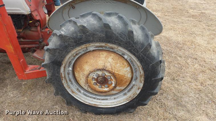 image for item DC2375 Ford tractor