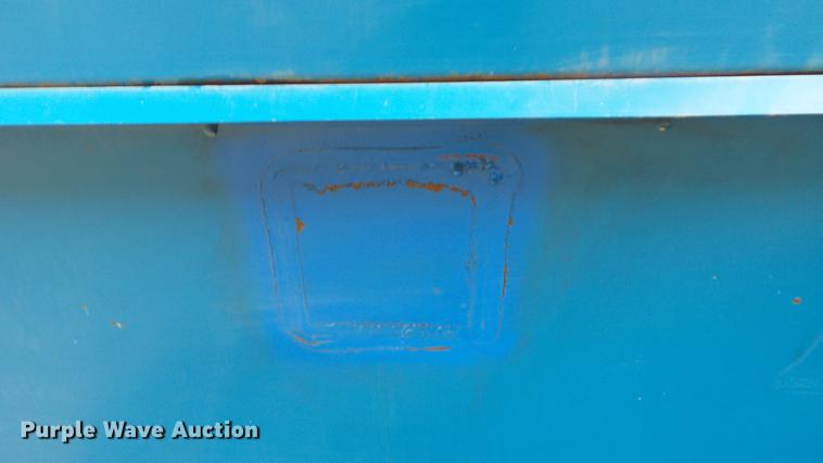 image for item DC2377 Kinze AW1040 row crop grain cart