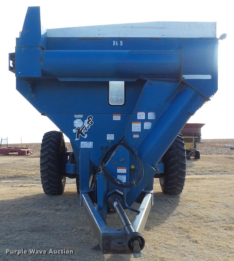 image for item DC2378 Kinze AW1040 row crop grain cart