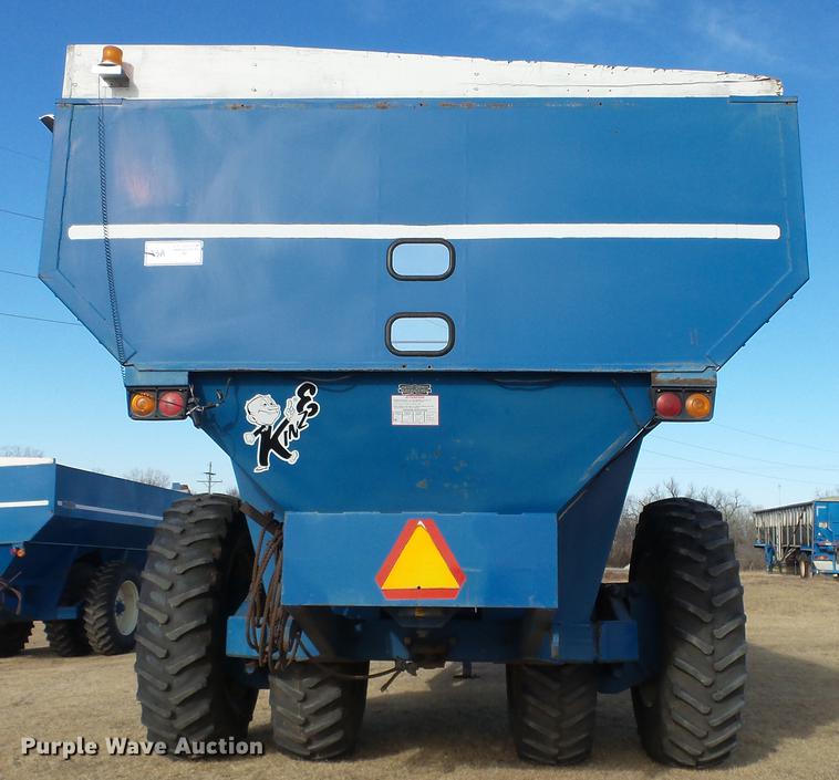 image for item DC2378 Kinze AW1040 row crop grain cart