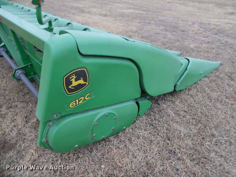 image for item DC2386 2011 John Deere 612C corn head