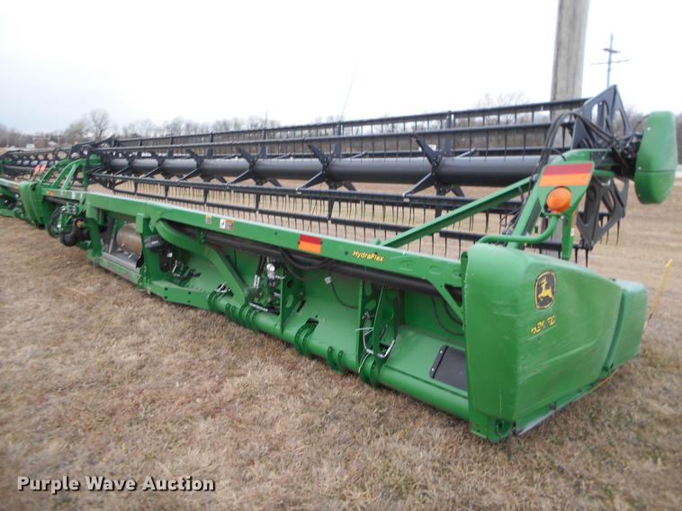 image for item DC2387 2013 John Deere 635FD flex draper head